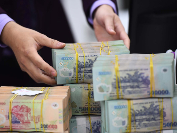 NHNN ban hành ngay Thông tư hướng dẫn cơ cấu nợ, giữ nguyên nhóm nợ cho DN