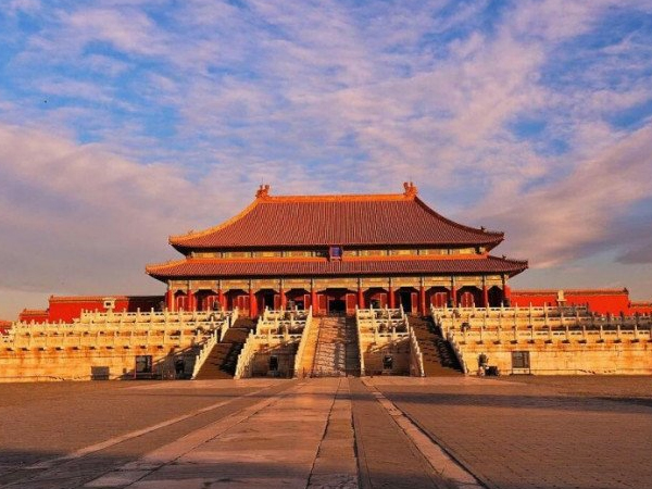 Tại sao Tử Cấm Thành lại thường xuyên xuất hiện rất nhiều quạ?