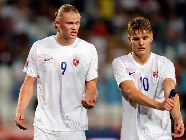 Odegaard từng nghĩ Haaland là ‘tên khốn’