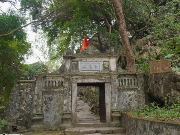 Đôi nam nữ chết cạnh chùa vắng và hành trình truy bắt kẻ sát nhân