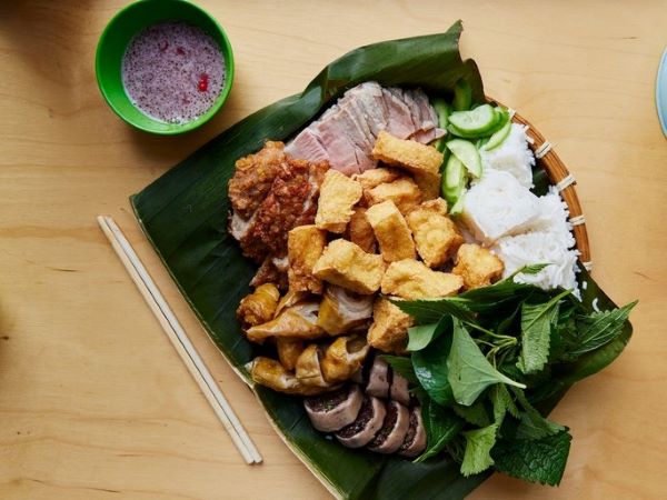 Báo lớn của Mỹ đưa tin về món bún đậu mắm tôm của Việt Nam