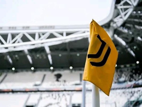 Vừa tạm thoát ‘án’, Juventus lại đối diện với các án phạt khác treo lơ lửng