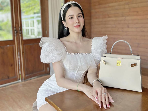 Từng tiết lộ bị chồng cũ 'triệt đường sống' hậu ly hôn, Diệp Lâm Anh nuôi con và sống sang chảnh bằng cách nào?