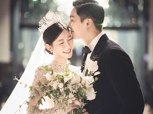 Hé lộ món quà đặc biệt Lee Seung Gi và Lee Da In dành tặng khách mời trong đám cưới