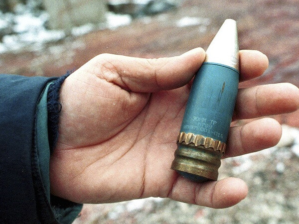 Anh chuyển đạn uranium nghèo tới Ukraine, Nga phản ứng gay gắt