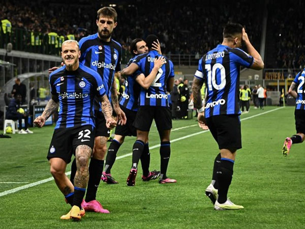 Đánh bại Juventus, Inter Milan đoạt vé vào chung kết Coppa Italia