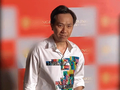 Diễn viên Anh Đức gây xôn xao khi xuất hiện với trạng thái 'bất thường' tại sự kiện: Ánh mắt lờ đờ, mệt mỏi, liên tục cười gượng gạo