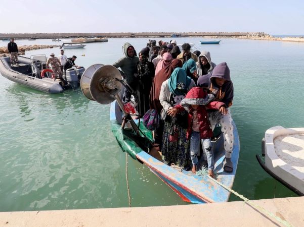 Chìm thuyền ngoài khơi Libya, ít nhất 55 người di cư thiệt mạng