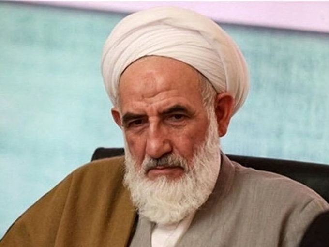 Giáo sĩ cấp cao Iran bị bảo vệ ngân hàng bắn chết