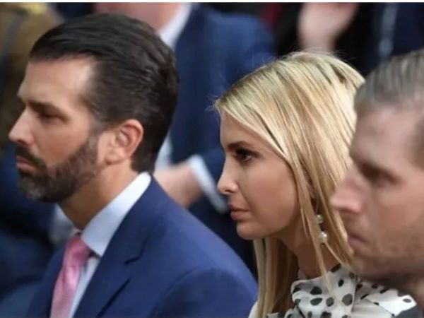 Ivanka thuê luật sư riêng, gia đình ông Trump đang bị chia rẽ?