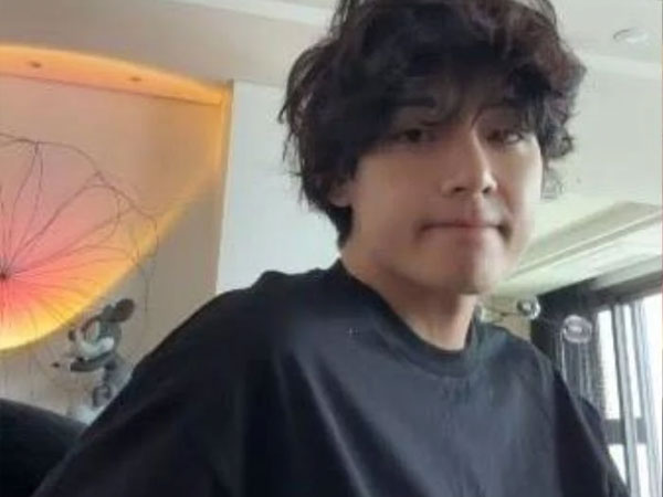 V (BTS) livestream khoe tóc nhưng bất ngờ để lộ món đồ có hình dáng nhạy cảm