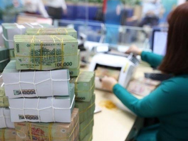Gói hỗ trợ lãi suất: ‘Khốn khổ’ tìm cách tiêu hơn 37.400 tỷ đồng