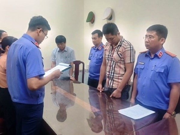 Môi giới hối lộ, nguyên chánh án TAND huyện Tư Nghĩa bị bắt giam