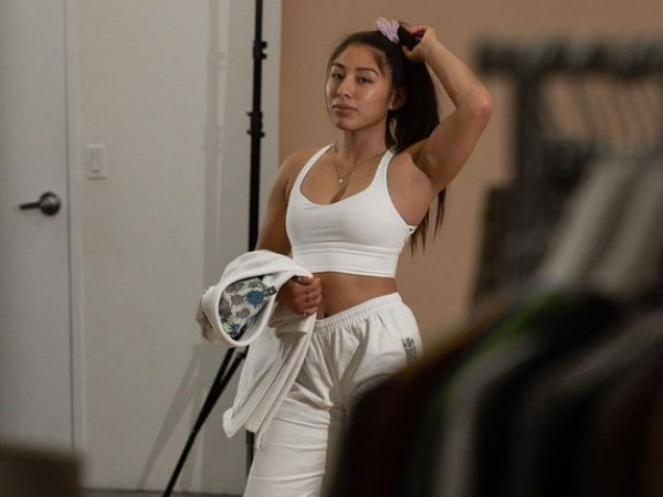 Mỹ nữ lập kỷ lục giành đai đen Jiu Jitsu sẽ cầm cờ Campuchia ở SEA Games 32 là ai?