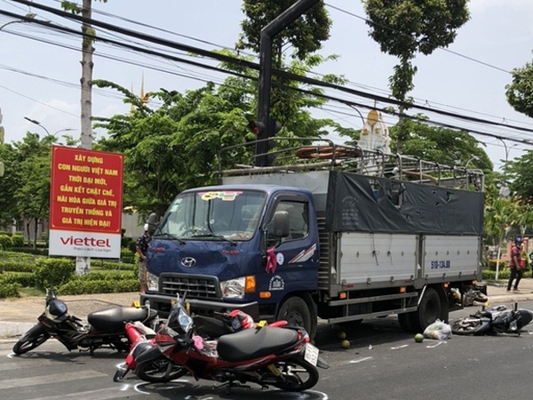 Nguyên nhân khá bất ngờ vụ xe tải tông hàng loạt xe gắn máy ở An Giang