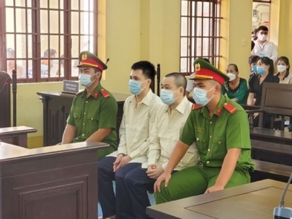 Xét xử diễn viên hài Hữu Tín tàng trữ chất ma túy