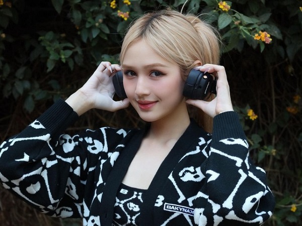 Hot girl Instagram đình đám tiết lộ công việc đầu tiên kiếm ra tiền