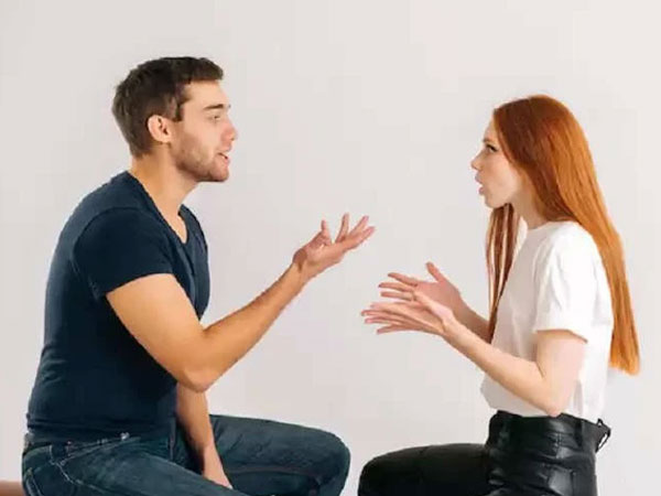 Bố mẹ vợ cho 1 tỷ để sửa nhà, con rể giận dữ vì cho rằng coi thường nhà chồng