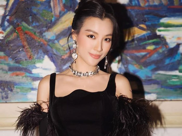 MC Hoàng Oanh sau một năm chia tay chồng cũ: Nhan sắc thăng hạng, hết mực quan tâm quý tử