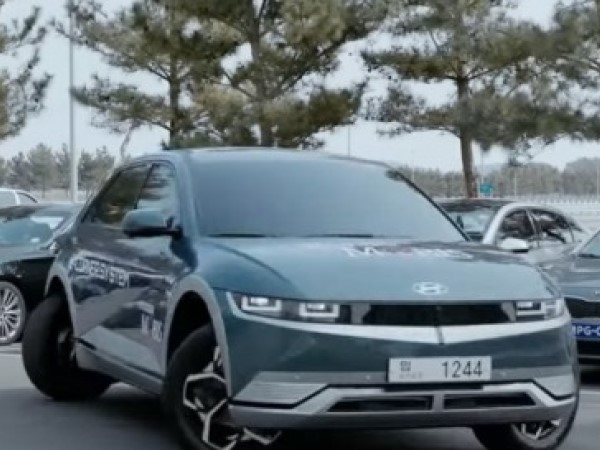 Mãn nhãn với công nghệ đỗ xe siêu độc đáo mới của Hyundai