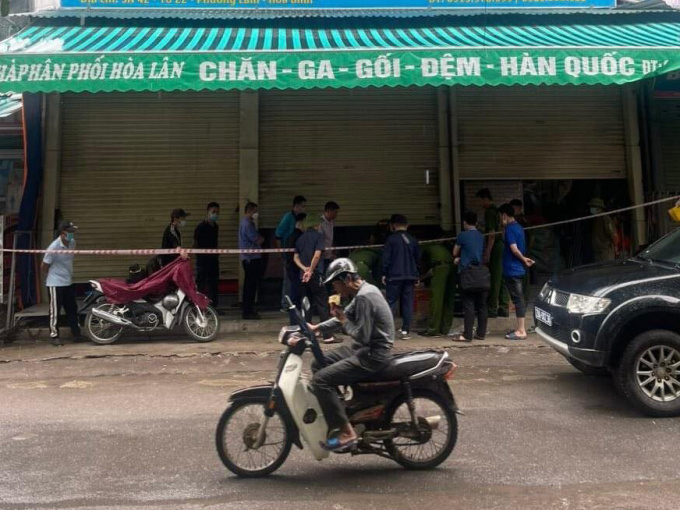 Phát hiện hai vợ chồng tử vong trong tư thế treo cổ ở Hòa Bình