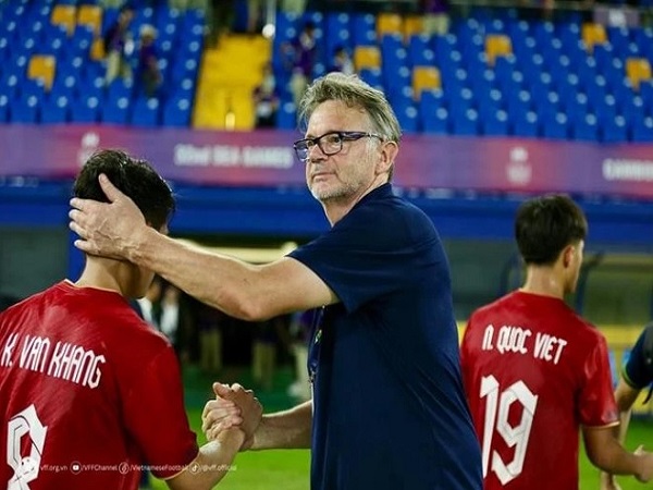 Thống kê đáng quên của Việt Nam trước U22 Lào: Thất vọng với HLV Troussier!