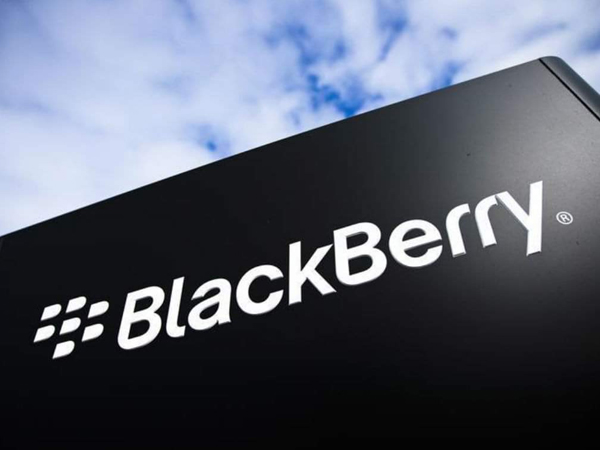 BlackBerry xem xét tiếp tục chia nhỏ công ty