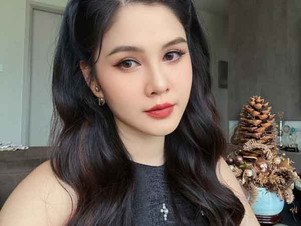 MC đi nhầm sân golf lấy chồng đại gia bầu không biết xấu, sinh con xong được khuyên đẻ thêm vì đẹp mỹ mãn