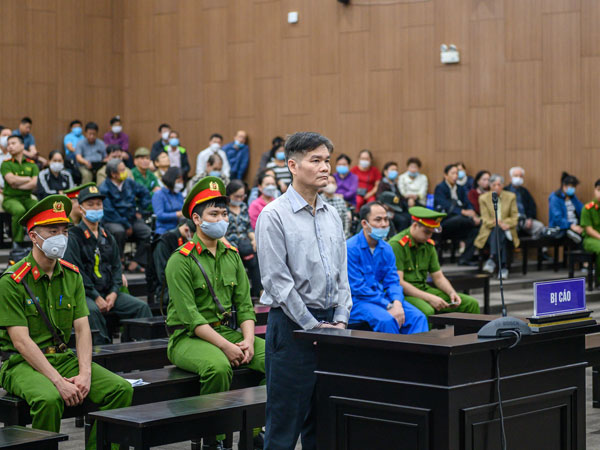 Chuyện hi hữu trong vụ án ‘tiến sĩ dạy làm giàu’