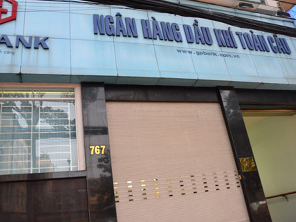 Chuyển giao bắt buộc đối với 4 ngân hàng được kiểm soát đặc biệt