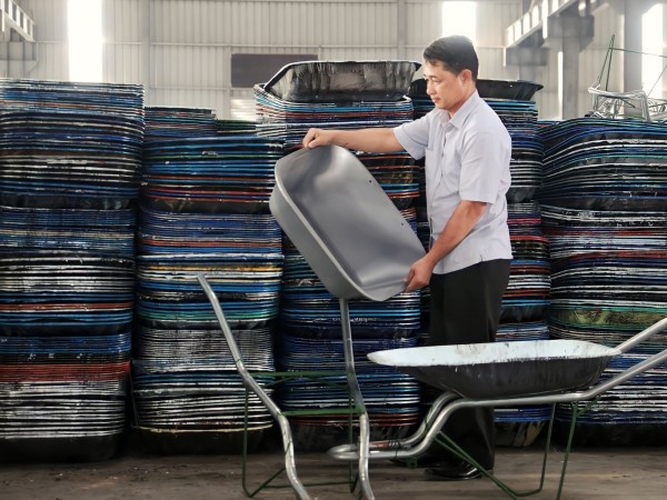 Người cựu binh đưa 'xe rùa' Việt Nam ra với thế giới