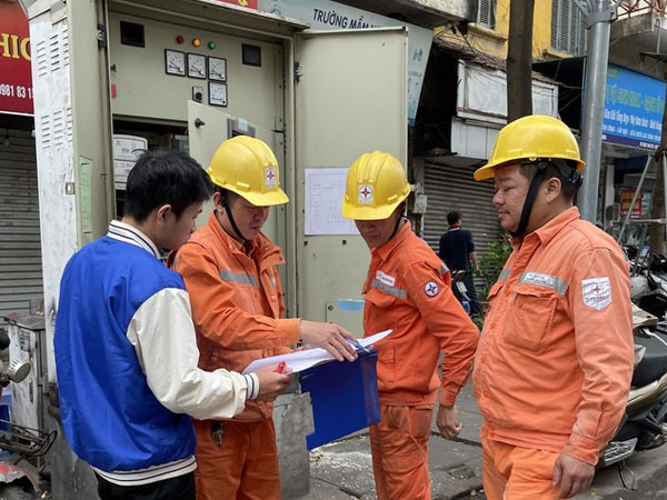 Giá điện tăng, người dân phải trả thêm bao nhiêu tiền mỗi tháng?