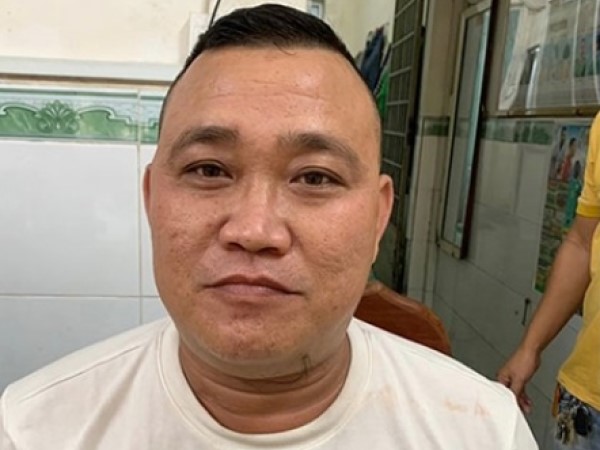Bị bắt vì cả gan ăn trộm vật chứng của vụ án