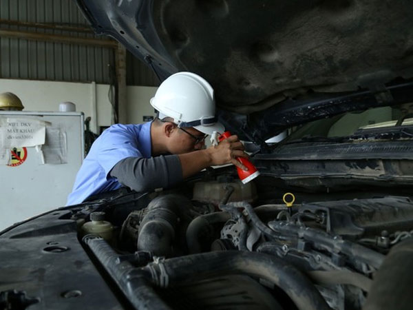 Phó Thủ tướng đồng ý giãn chu kỳ kiểm định, chủ xe có thể thực hiện trực tuyến