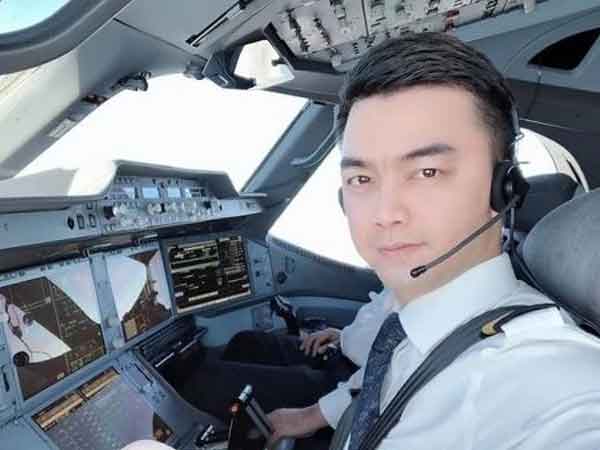Động thái 'lạ' của cơ trưởng Phạm Hà Duy giữa lúc được réo tên khắp mạng xã hội