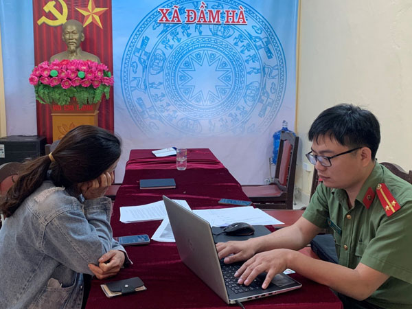 'Báo chốt' cảnh sát giao thông lên Facebook, hai phụ nữ bị xử phạt
