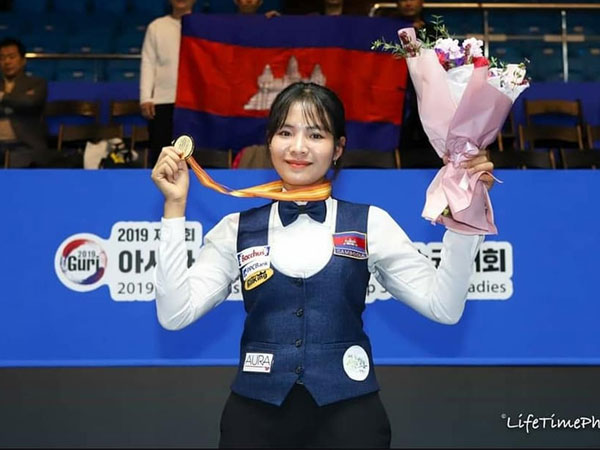 Nữ cơ thủ chủ nhà SEA Games 32 đẹp tựa tiên nữ giáng trần