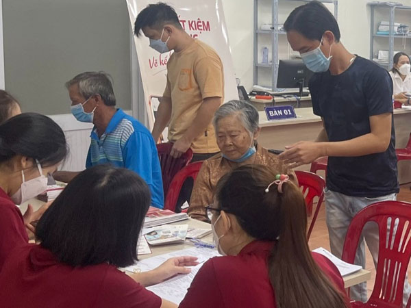 40 hộ dân đầu tiên của TP.HCM nhận tiền bồi thường dự án Vành đai 3