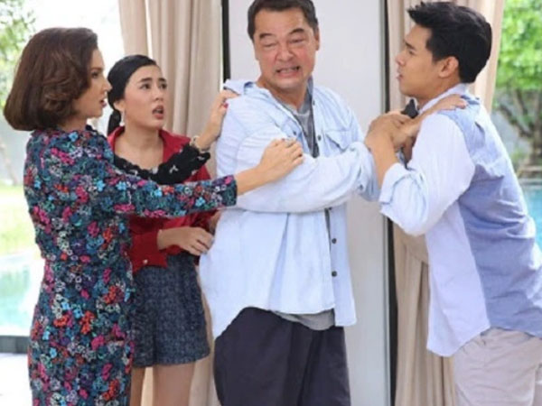 Chị chồng lập gia đình, bí mật của chồng tôi bị lộ