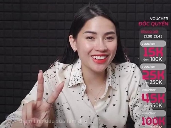 Hà Linh từng chê một sản phẩm để 'tâng bốc' brand khác nhưng bây giờ lại 'khen lấy khen để'?