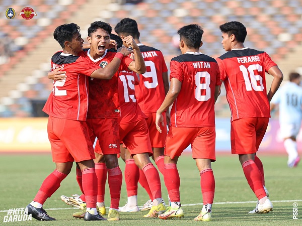 CHÍNH THỨC: Xác định đội bóng đầu tiên góp mặt ở bán kết SEA Games 32