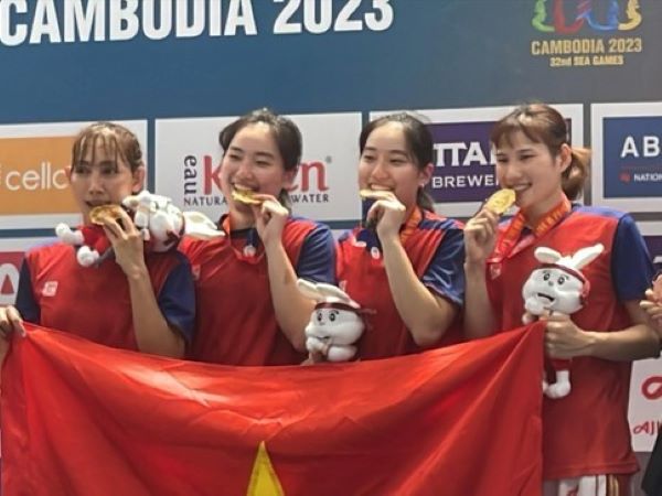 Trên báo Mỹ, chị em Thảo Vy và Thảo My nói gì về bóng rổ Việt Nam?