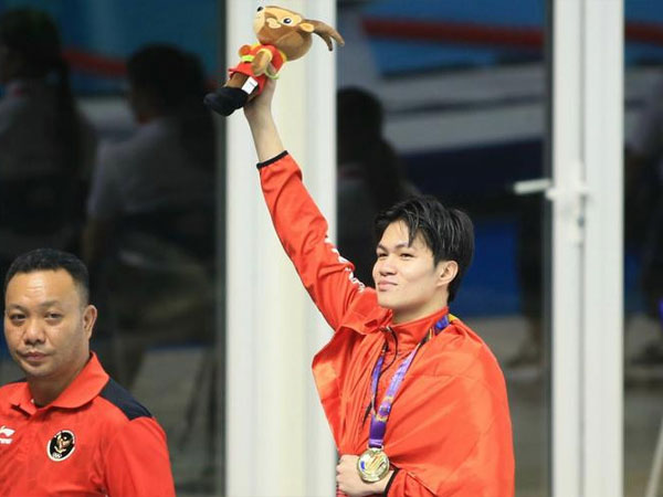 Thắng em trai Ánh Viên, kình ngư Trần Hưng Nguyên lần thứ 9 giành HCV SEA Games!