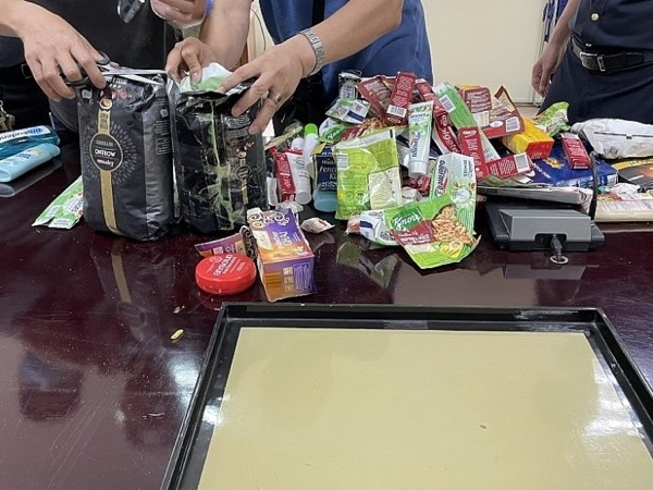 Phát hiện 4kg ma túy tổng hợp giấu trong túi cafe gửi từ Đức về Việt Nam