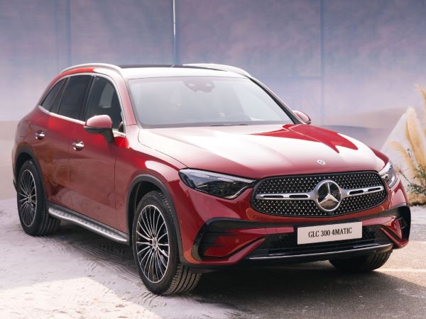 Mercedes-Benz GLC 2023 tăng giá thêm 160 triệu đồng
