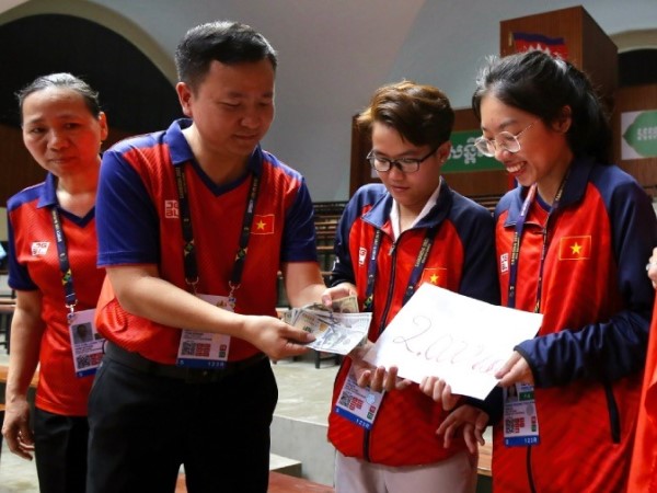Bộ đôi VĐV 'đặc biệt' của Việt Nam phải chờ 1 tuần để nhận HCV SEA Games 32