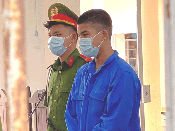 Can ngăn đánh nhau, nam thiếu niên thành kẻ giết người