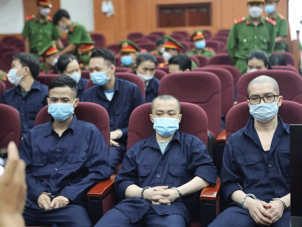 Vợ chồng Nguyễn Thái Luyện nói không còn tài sản để khắc phục hậu quả