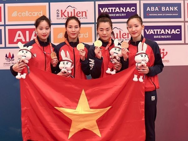 Bảng tổng sắp SEA Games 32 hôm nay 12/5: Việt Nam vẫn đứng đầu mọi chỉ số