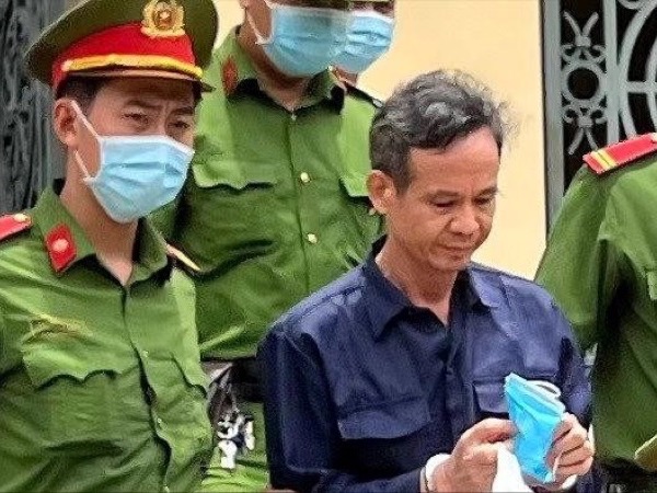 Lĩnh 8 năm tù vì tàng trữ, phát tán tài liệu chống Nhà nước